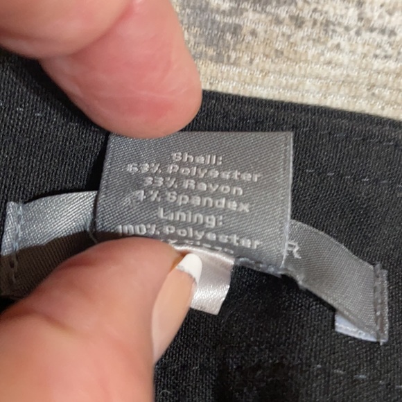 Ann Taylor Petites SZ 0P Black Mini Skirt Cute Front Button Detail and Side Zip - Picture 12 of 14